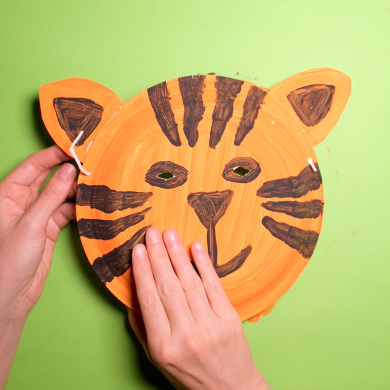 How to Make a Paper Plate Tiger Mask 